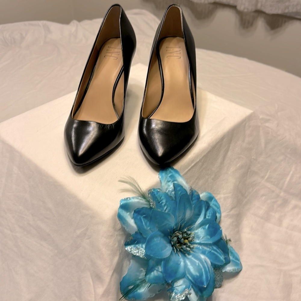 Black pumps. INC. 3.5 inch heels